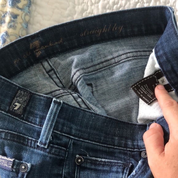 Seven for all mankind size 26 straight leg, raw hem, dark wash - Picture 4 of 5